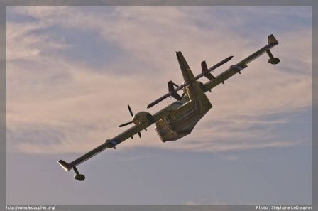 Canadair CL-415, La Ciotat, France, sept. 2010 Canadair CL-415
